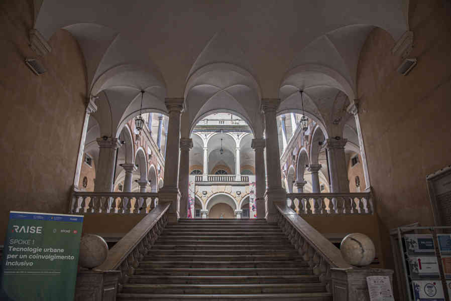 Italia - Génova 079 - Via Garibaldi - palacio Doria-Tursi - Municipio.jpg